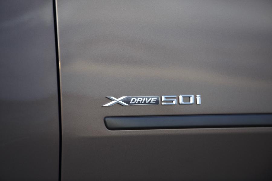  BMW X5 xDrive 5.0i 2010 года  (фото 17 из 142)